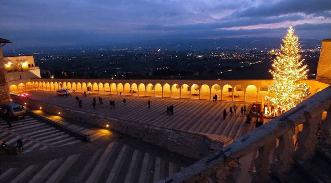 The Christmas of Assisi – Nativity, markets, many lights and colors