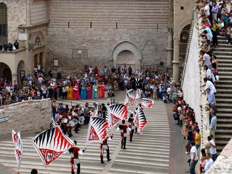 Flag bearers Assisi